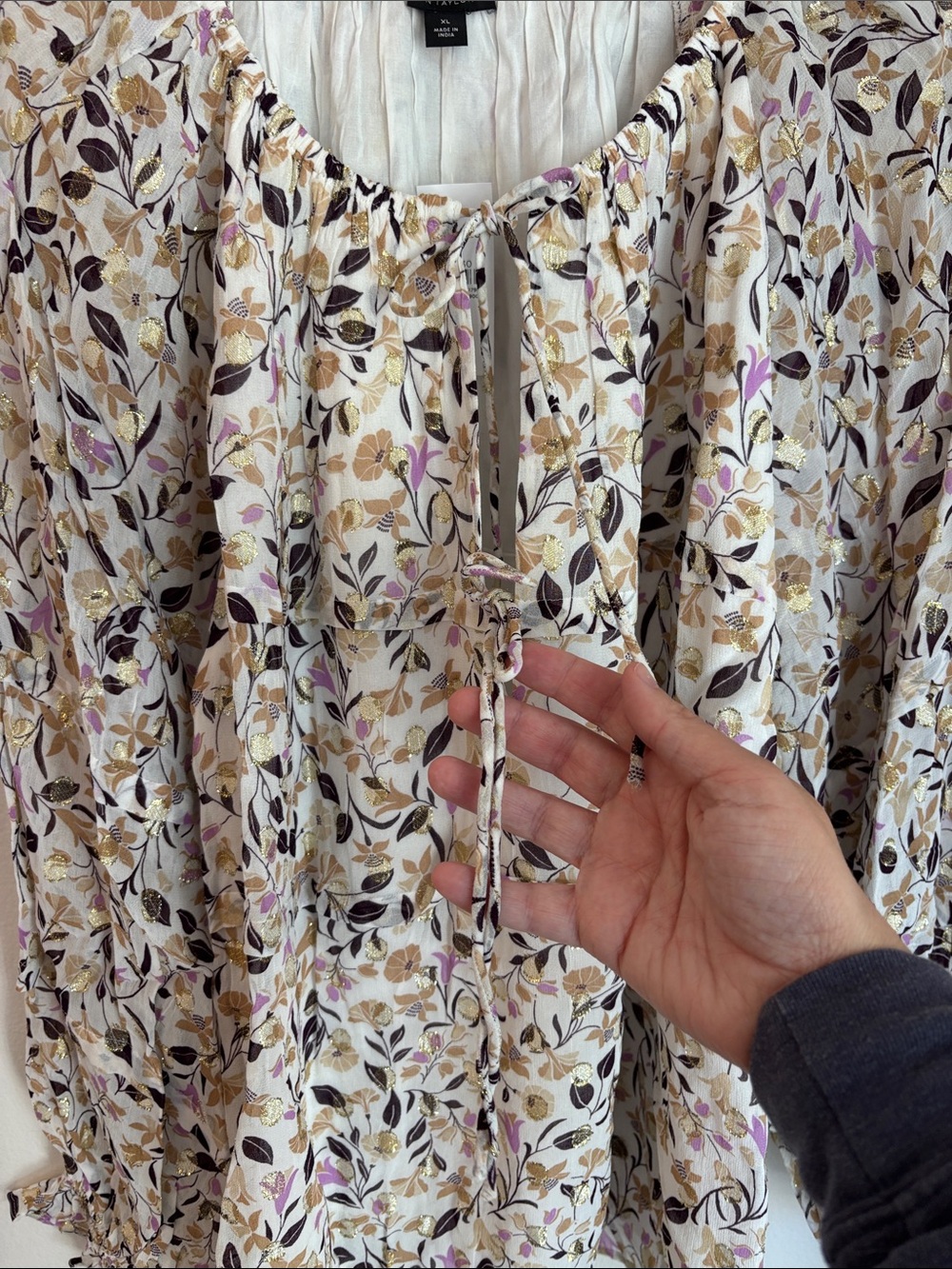 Ann Taylor Cream Floral metallic ruffle Long-Sleeve Peasant smocked blouse XL - Picture 3 of 12